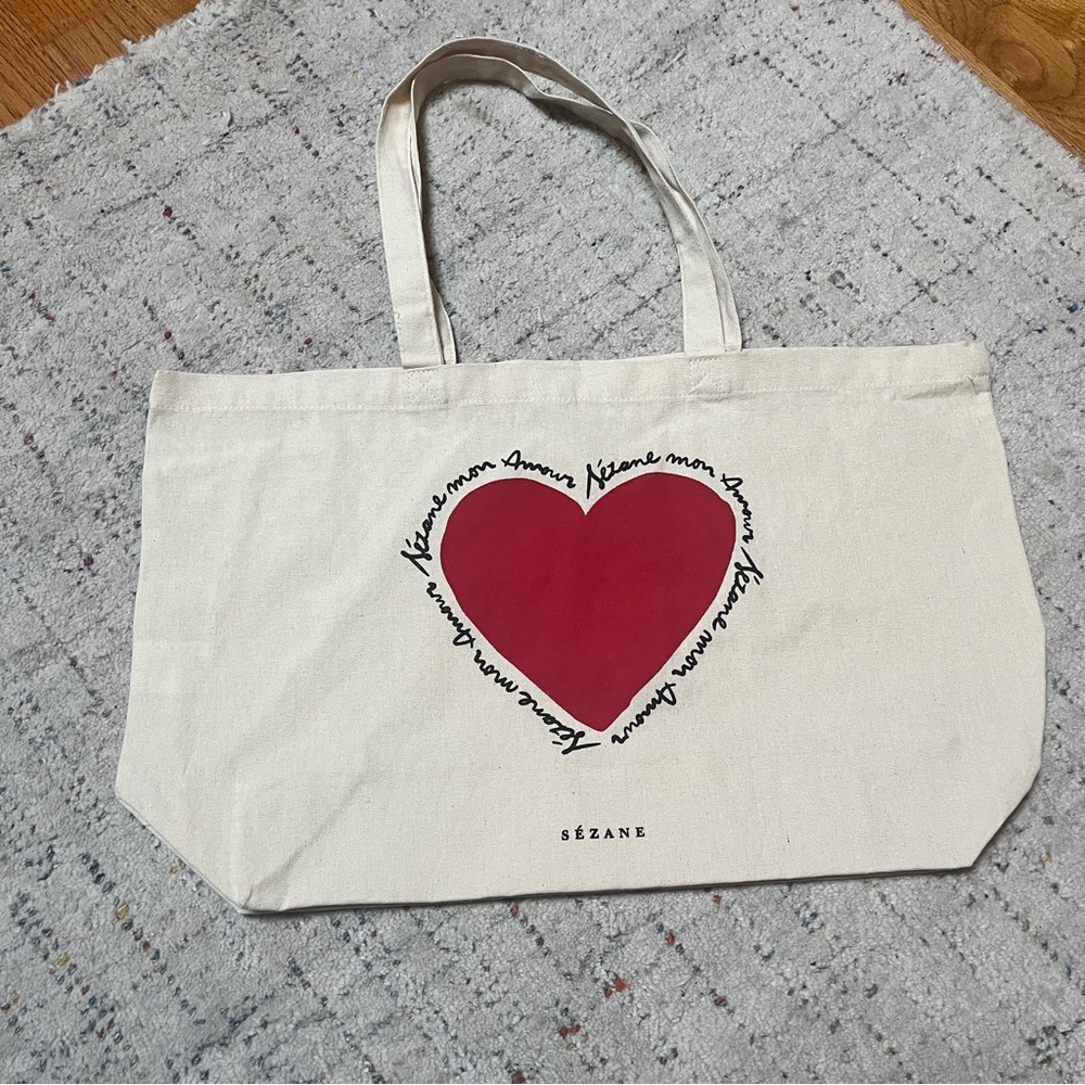 NWOT Sezane Mon Amour Cream Tote Bag with Red Heart Design and Classic Shape